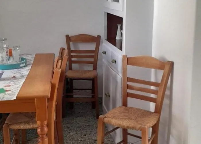 Vakantiehuis Koulas House In Chora Center With Views *